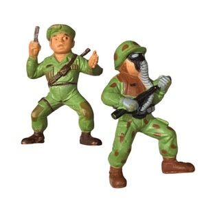 Vintage Plastic Army Men Action Figures Lot of 2 Camo Gas Mask Soldier 3 inch